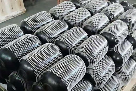 用什么方法來檢查不銹鋼囊式蓄能器膨脹壓力？