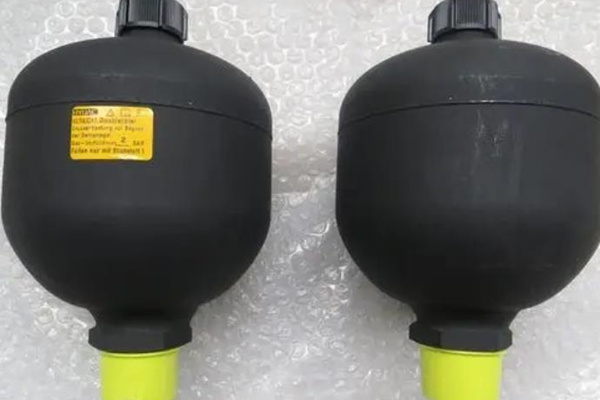 蓄能器充氣工具不會(huì)使用？這份使用指南要收好！