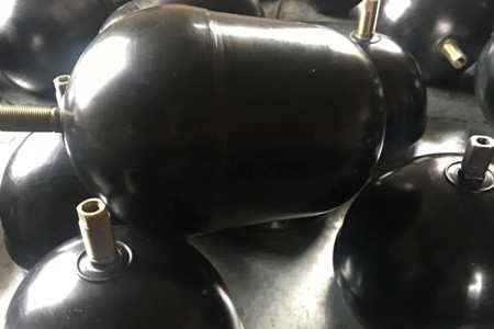 囊式蓄能器壓力嚴重降低？泄漏是主要原因！